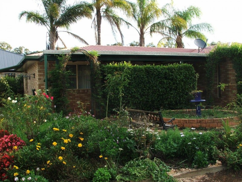 7 Highland Park Road, Meringandan West QLD 4352