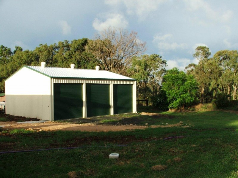 7 Highland Park Road, Meringandan West QLD 4352