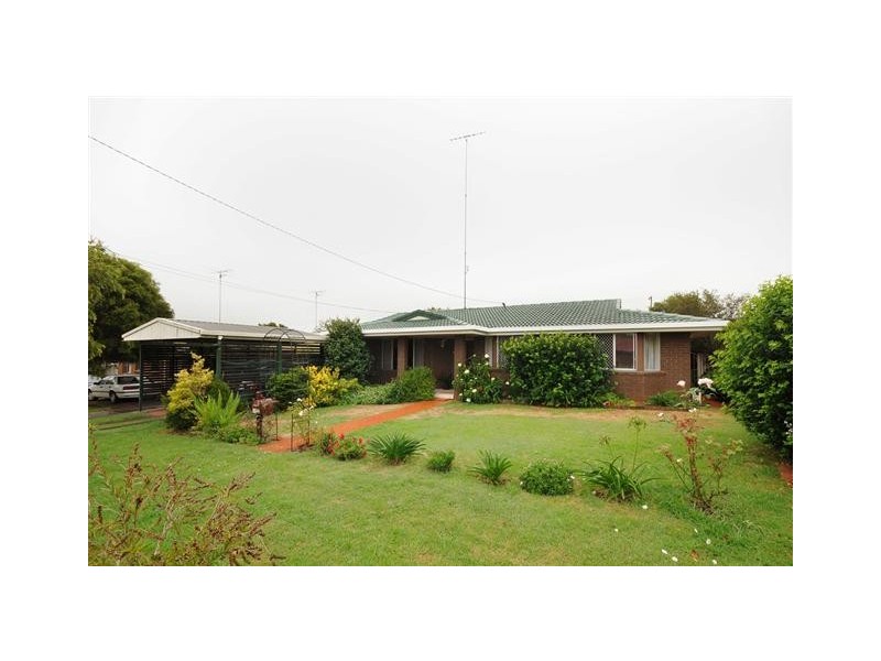 19 Hinkler Crescent, Wilsonton QLD 4350