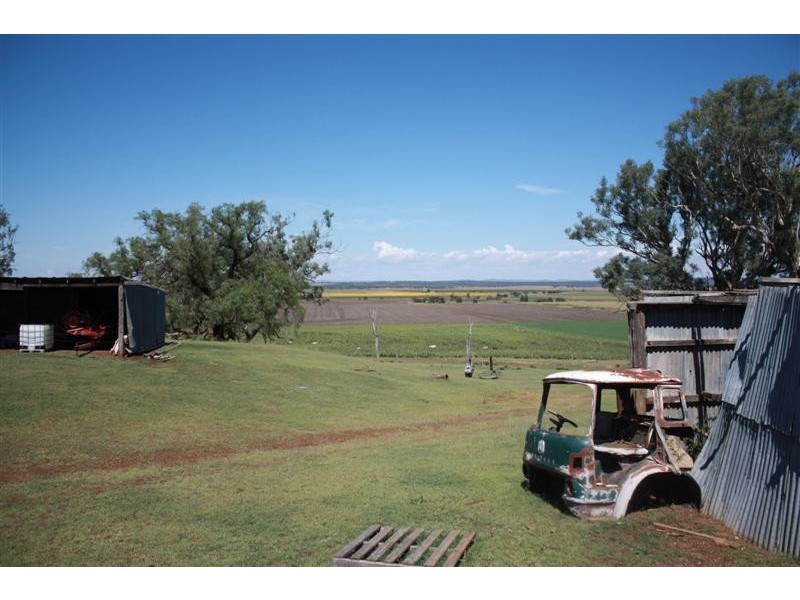 Crn Drayton Rd and Merivale St, Allora QLD 4362