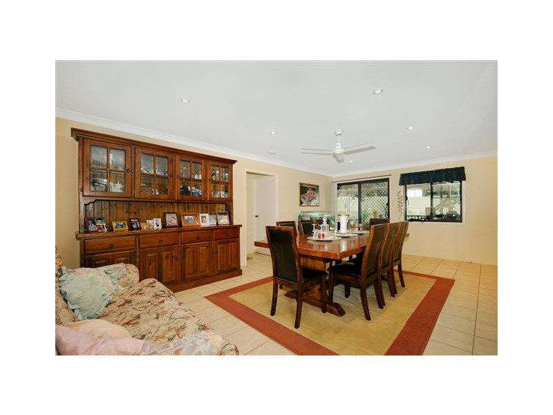 4 Ramsey Road, Glenvale QLD 4350