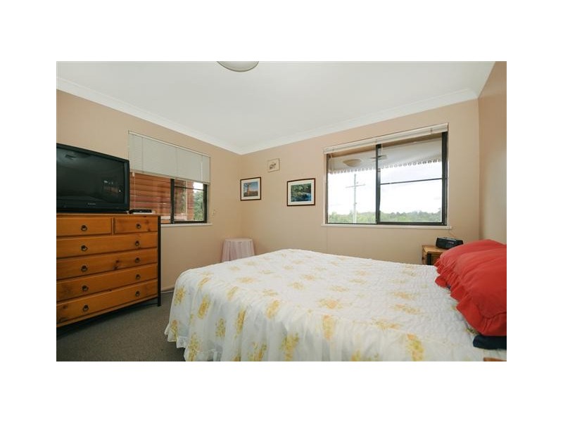 4 Ramsey Road, Glenvale QLD 4350