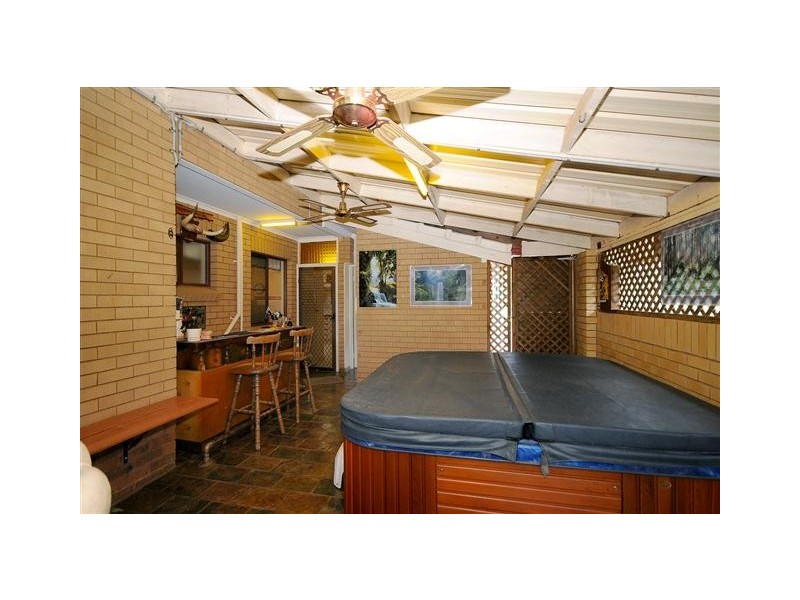 4 Ramsey Road, Glenvale QLD 4350