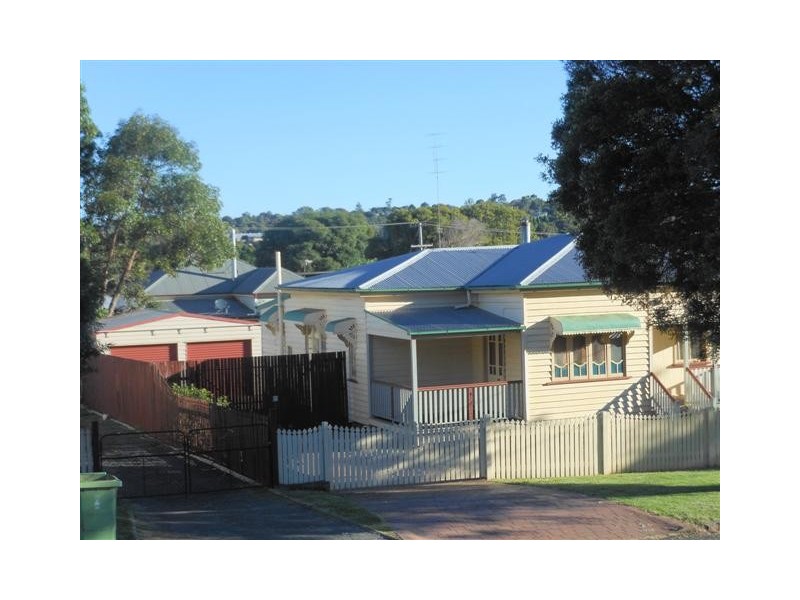 2 Murphy Street, Rangeville QLD 4350