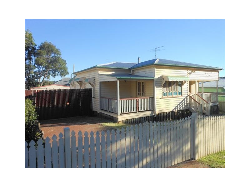 2 Murphy Street, Rangeville QLD 4350