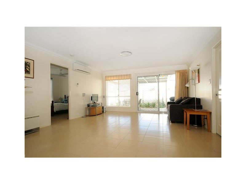 4 Ace Drive, Glenvale QLD 4350