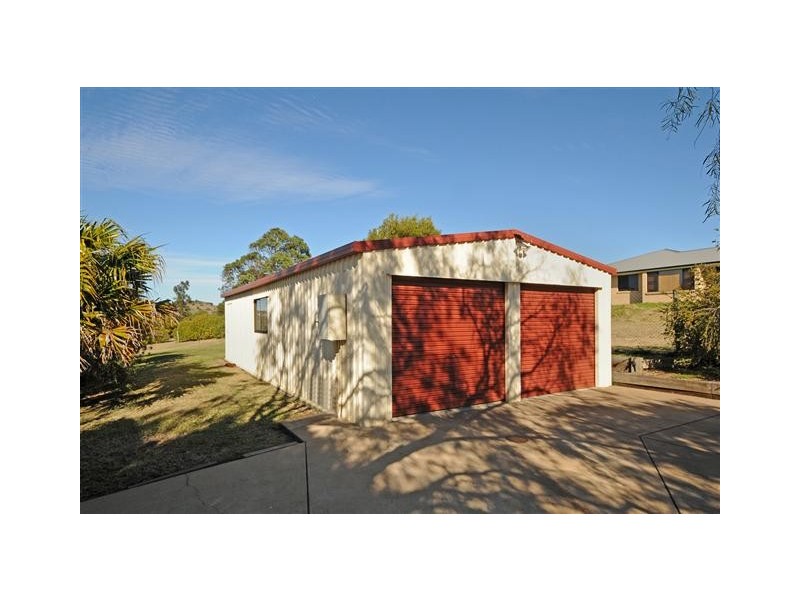 49 Peters Road, Meringandan West QLD 4352