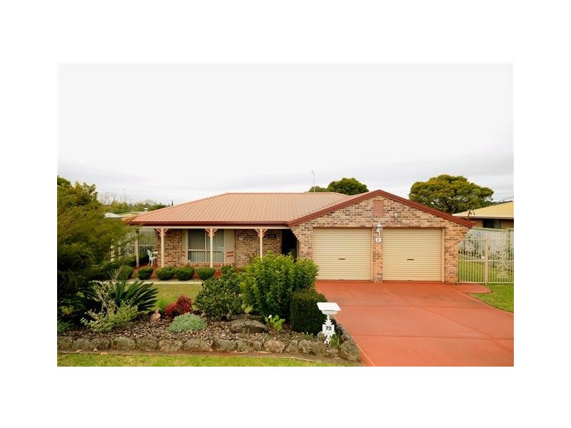 72 Hoepper Street, Kearneys Spring QLD 4350