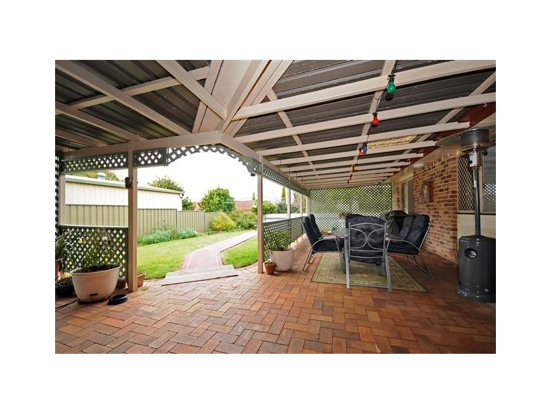 72 Hoepper Street, Kearneys Spring QLD 4350