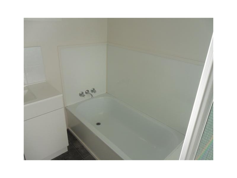 2 Wilga Court, Newtown QLD 4350