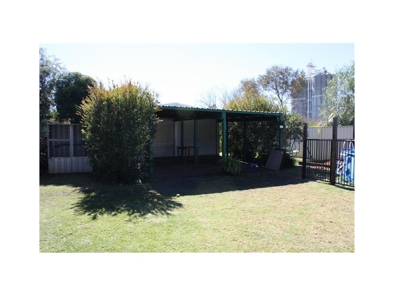 6 Creek Street, Cambooya QLD 4358