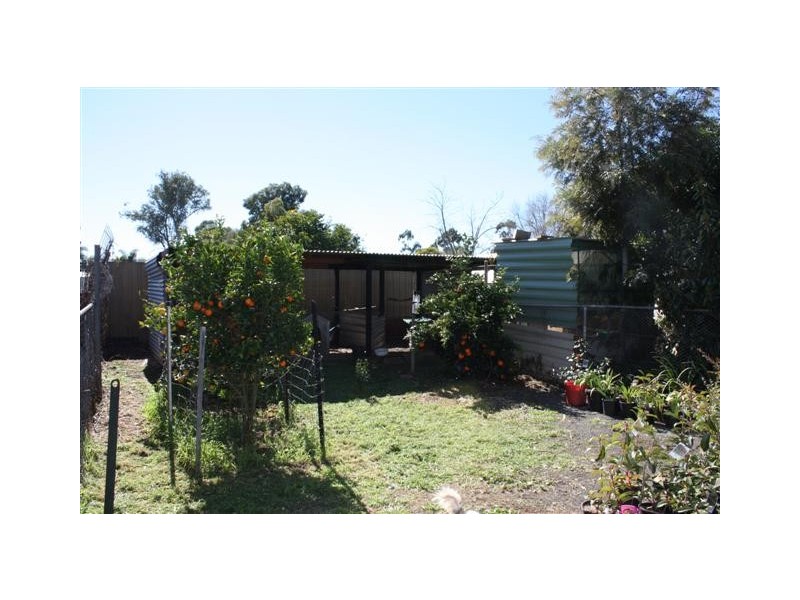 6 Creek Street, Cambooya QLD 4358