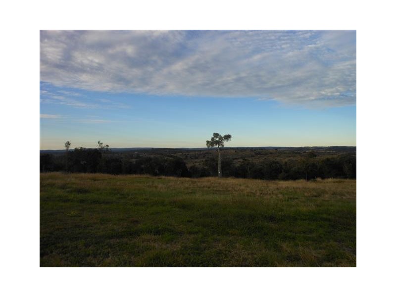 22 Hilltop Drive, Gowrie Junction QLD 4352