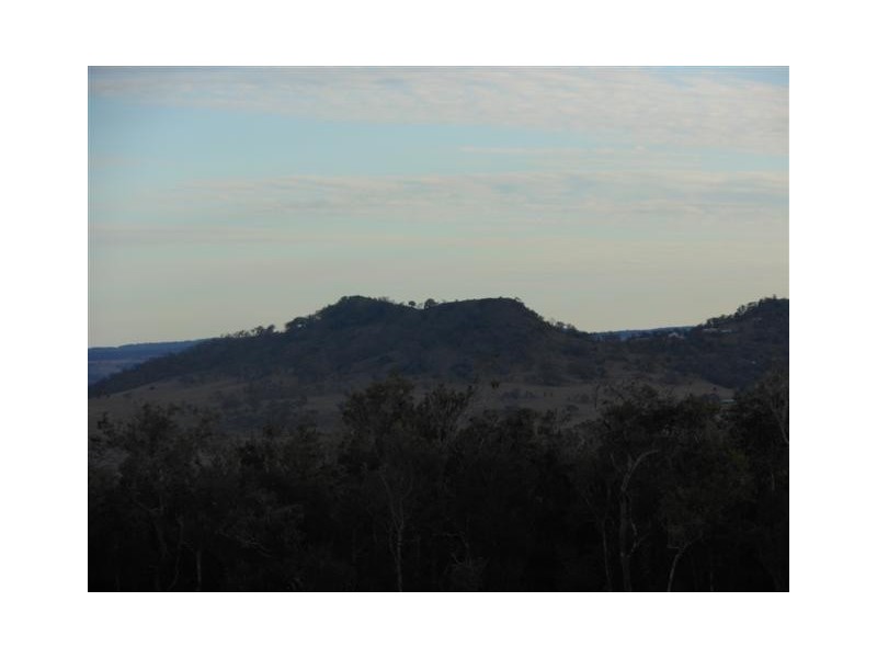 22 Hilltop Drive, Gowrie Junction QLD 4352