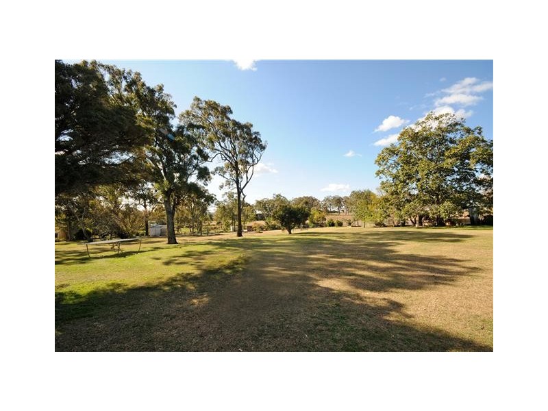 6 Birdland Drive, Glenvale QLD 4350