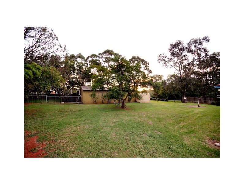 3 Highfields Road, Highfields QLD 4352