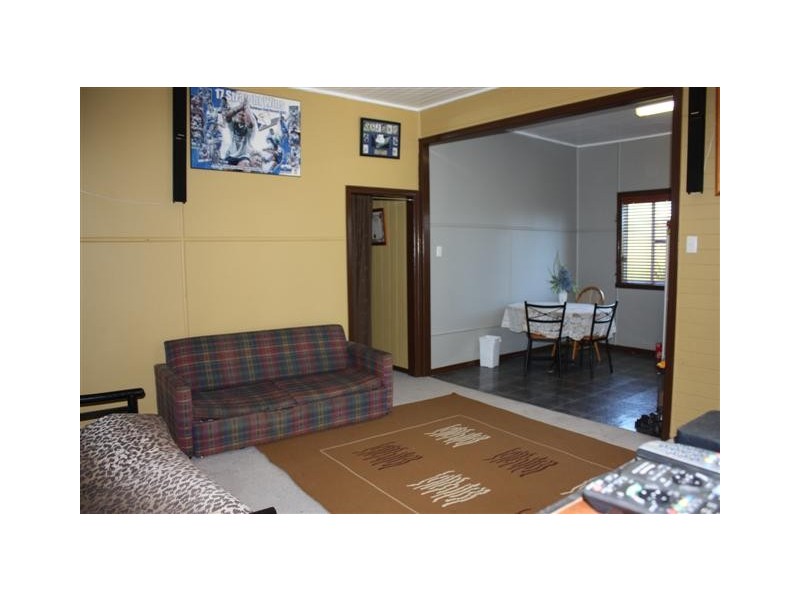 6 Creek Street, Cambooya QLD 4358