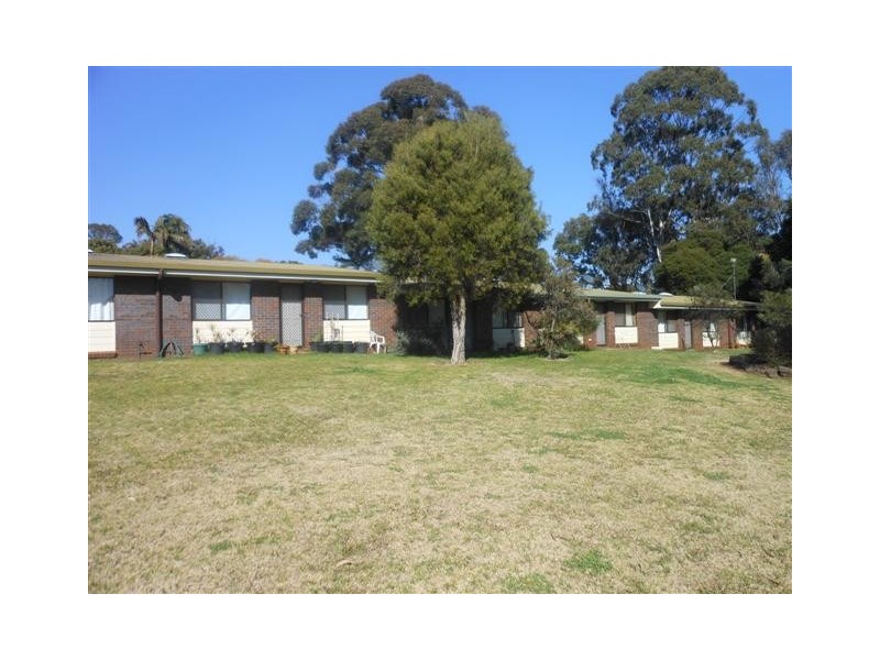 4/1 Whichello Street, Newtown QLD 4350