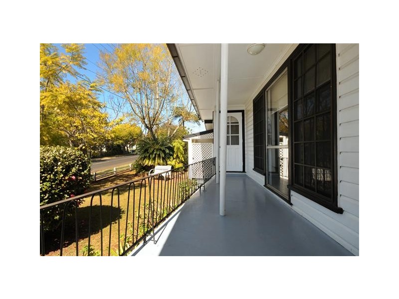 227c West Street, Harristown QLD 4350