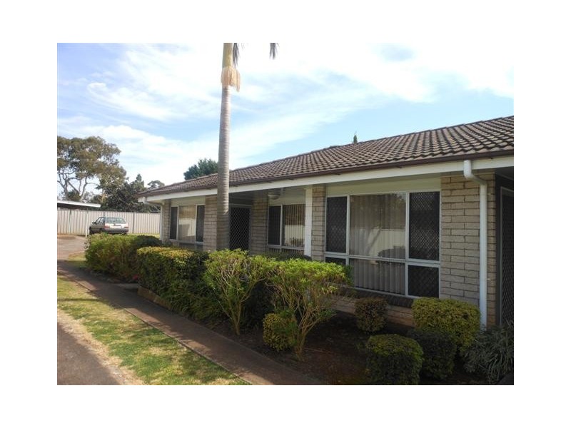 Unit 3/35a Holberton Street, Rockville QLD 4350
