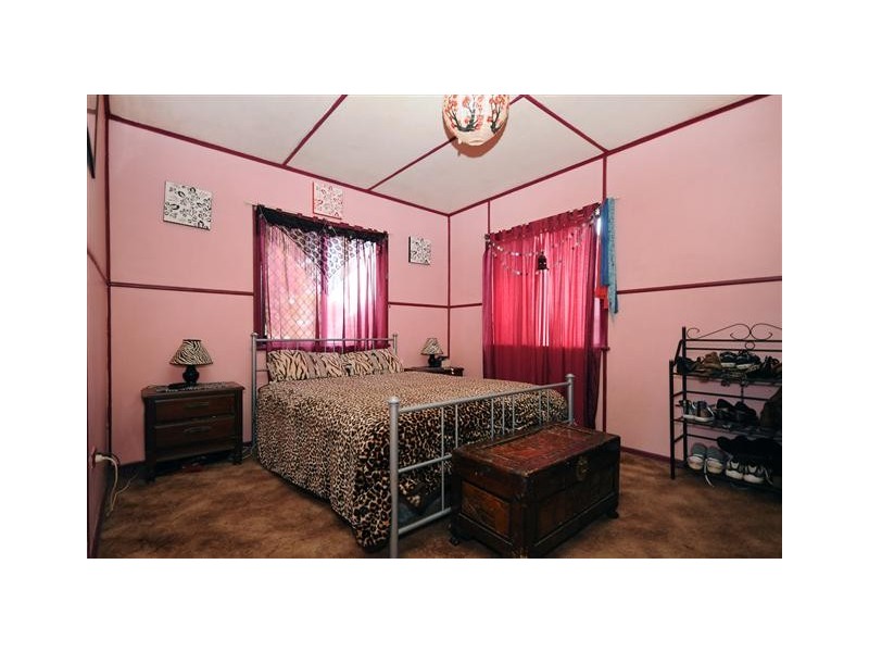 34 Stehn Street, Harristown QLD 4350