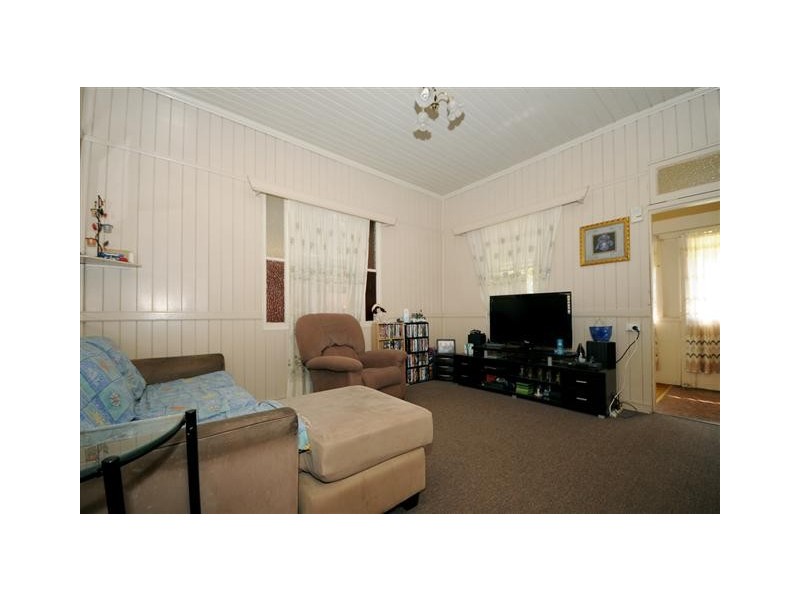 19 Hagan Street, North Toowoomba QLD 4350