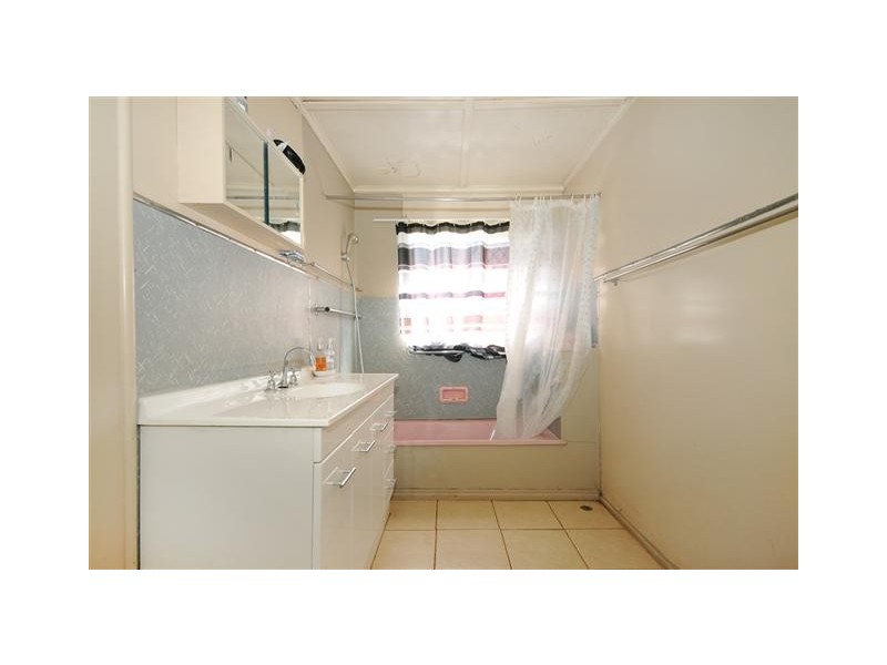 19 Hagan Street, North Toowoomba QLD 4350