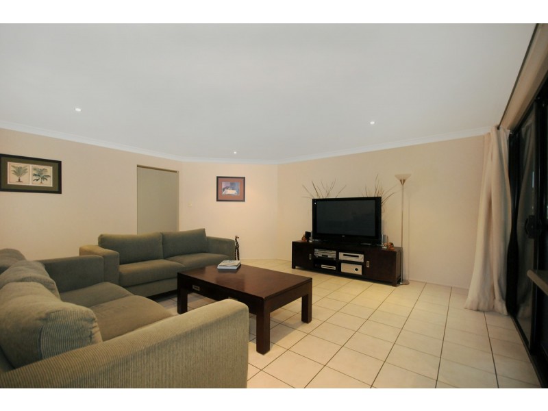 21 Cherokee Drive, Wilsonton QLD 4350
