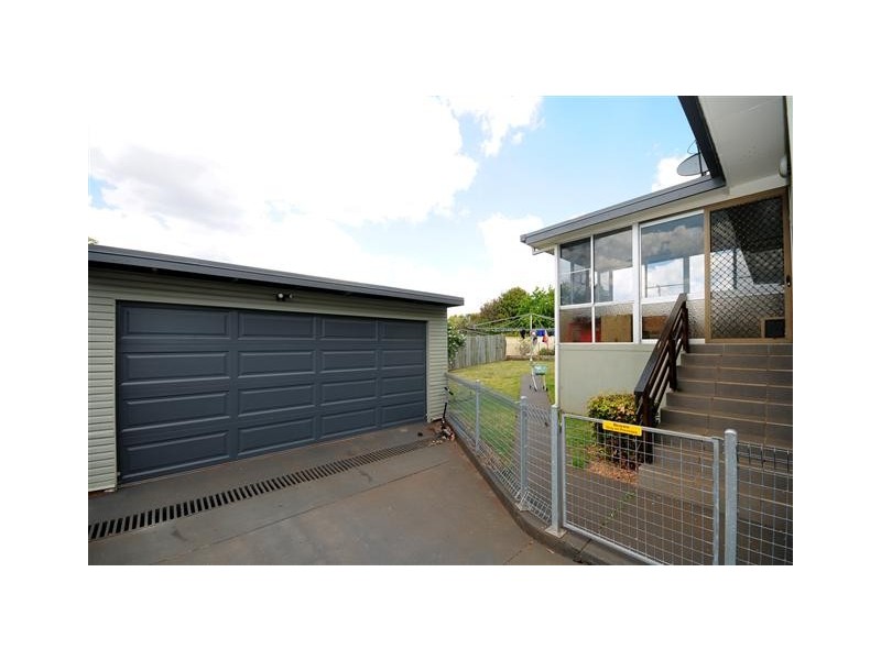 10 Diosma Street, Centenary Heights QLD 4350