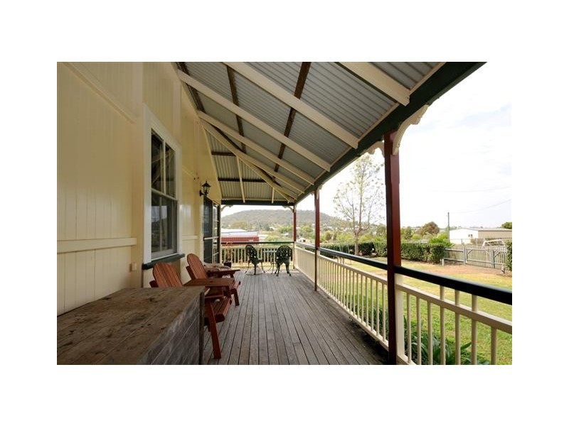 26 King Street,, Greenmount QLD 4359