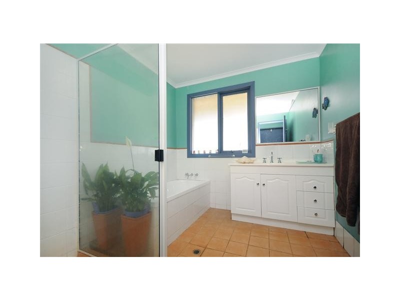 33 Fraser Street, Darling Heights QLD 4350