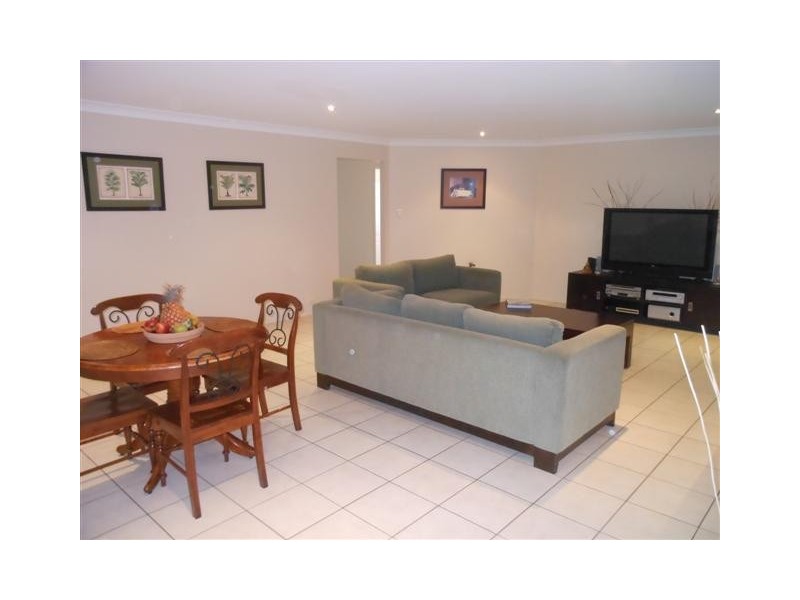 21 Cherokee Drive, Wilsonton QLD 4350