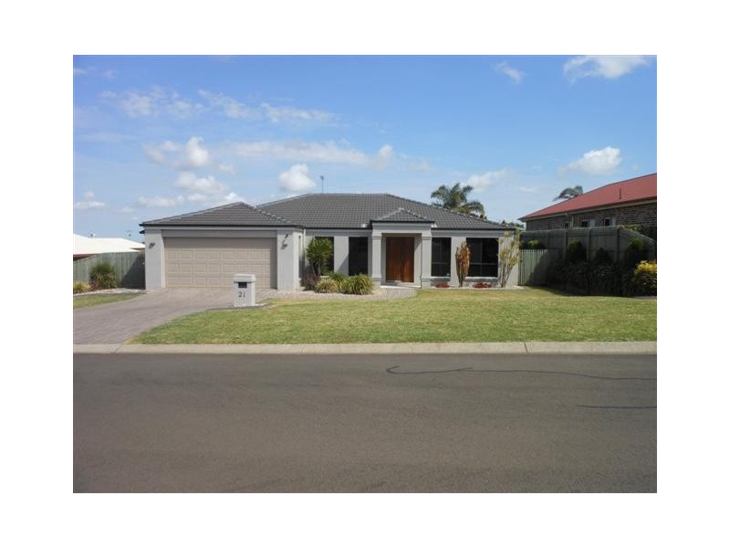 21 Cherokee Drive, Wilsonton QLD 4350