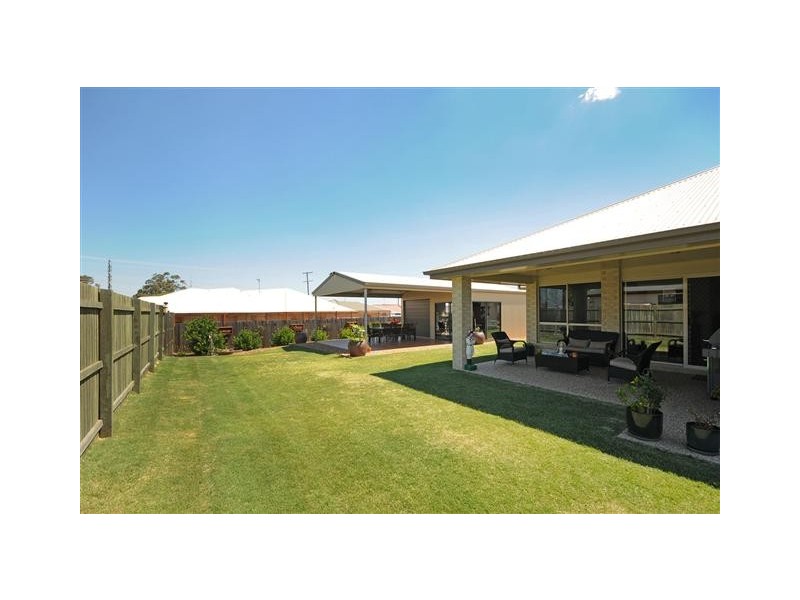 8 Bunkers Hill School Road, Westbrook QLD 4350