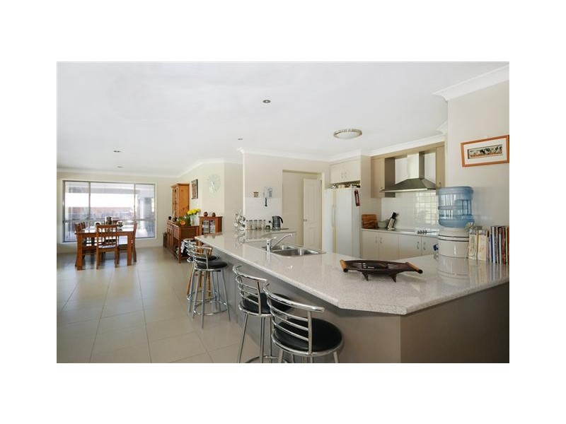 8 Bunkers Hill School Road, Westbrook QLD 4350