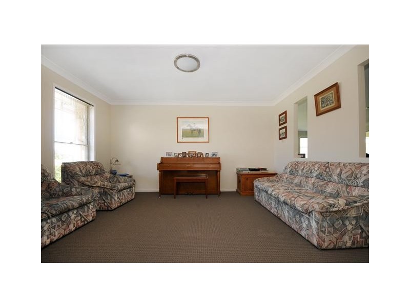 8 Bunkers Hill School Road, Westbrook QLD 4350