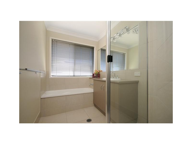 8 Bunkers Hill School Road, Westbrook QLD 4350