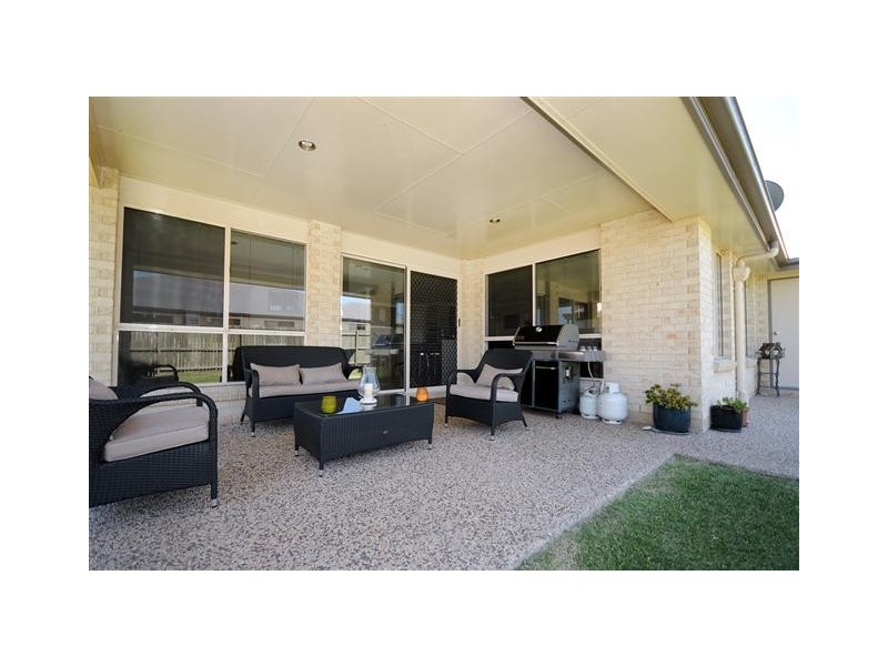 8 Bunkers Hill School Road, Westbrook QLD 4350