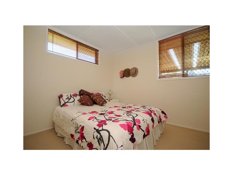 9 Scheske Street, Wilsonton QLD 4350