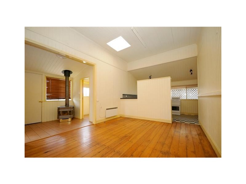 8 Murphy Street, Rangeville QLD 4350