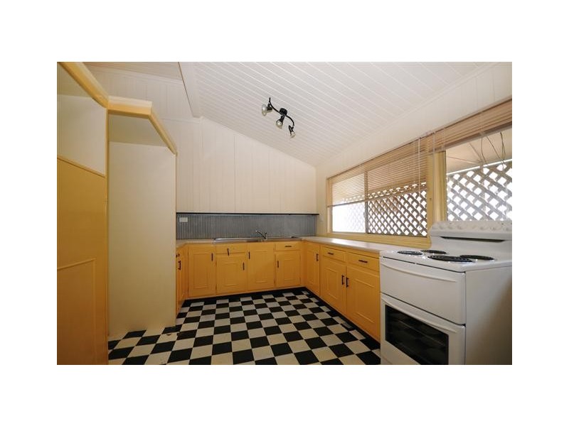 8 Murphy Street, Rangeville QLD 4350