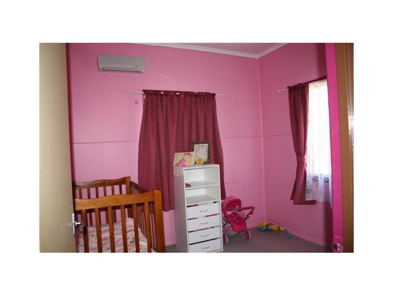 6 Creek Street, Cambooya QLD 4358