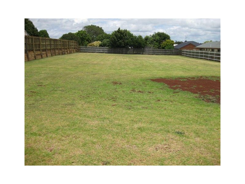 127 Spring Street, Middle Ridge QLD 4350