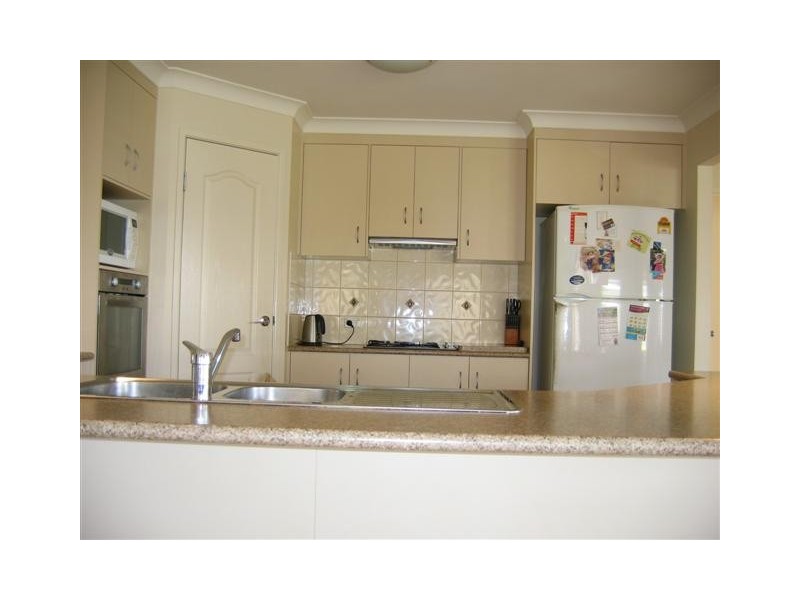 7 Salisbury St, Darling Heights QLD 4350