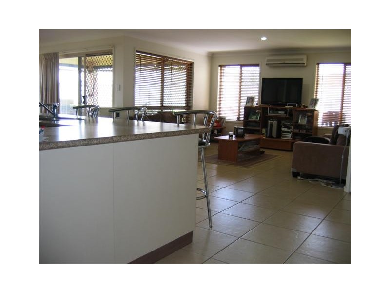 7 Salisbury St, Darling Heights QLD 4350