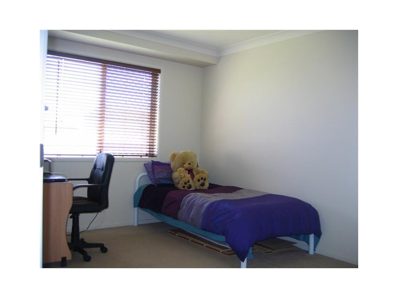 7 Salisbury St, Darling Heights QLD 4350