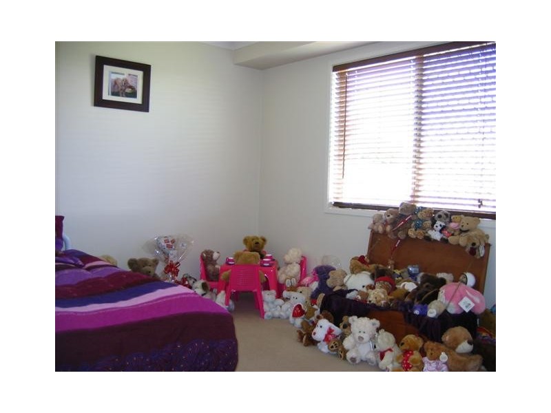7 Salisbury St, Darling Heights QLD 4350