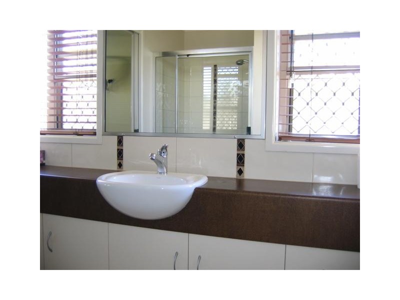 7 Salisbury St, Darling Heights QLD 4350