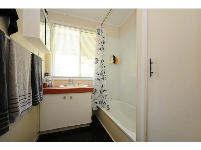 50 Miranda Drive, Wilsonton Heights QLD 4350