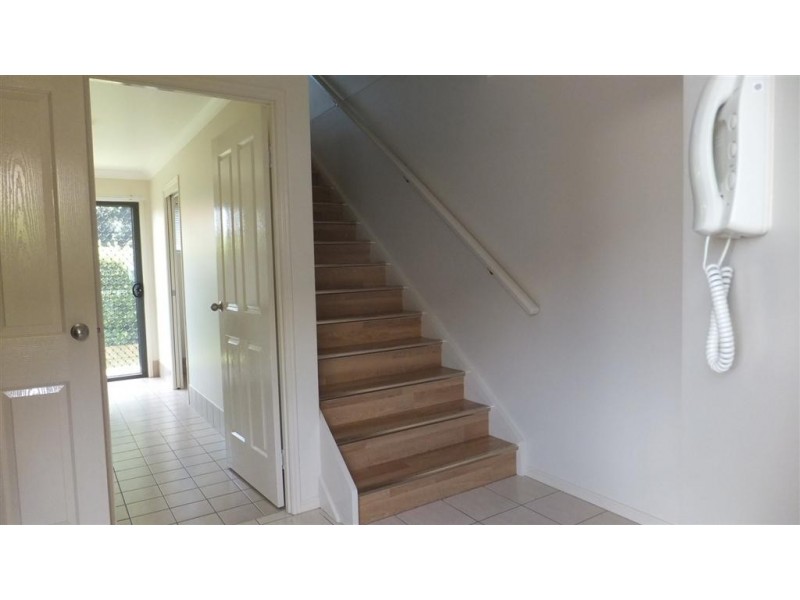 Unit 4/66 Tara, Wilsonton QLD 4350